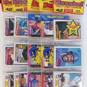 5 - Vintage 1989 Baseball Card Rack Packs: 3 Topps & 2 Donruss. On Front Ryne Sandberg, Back Nolan Ryan & Pete Rose
